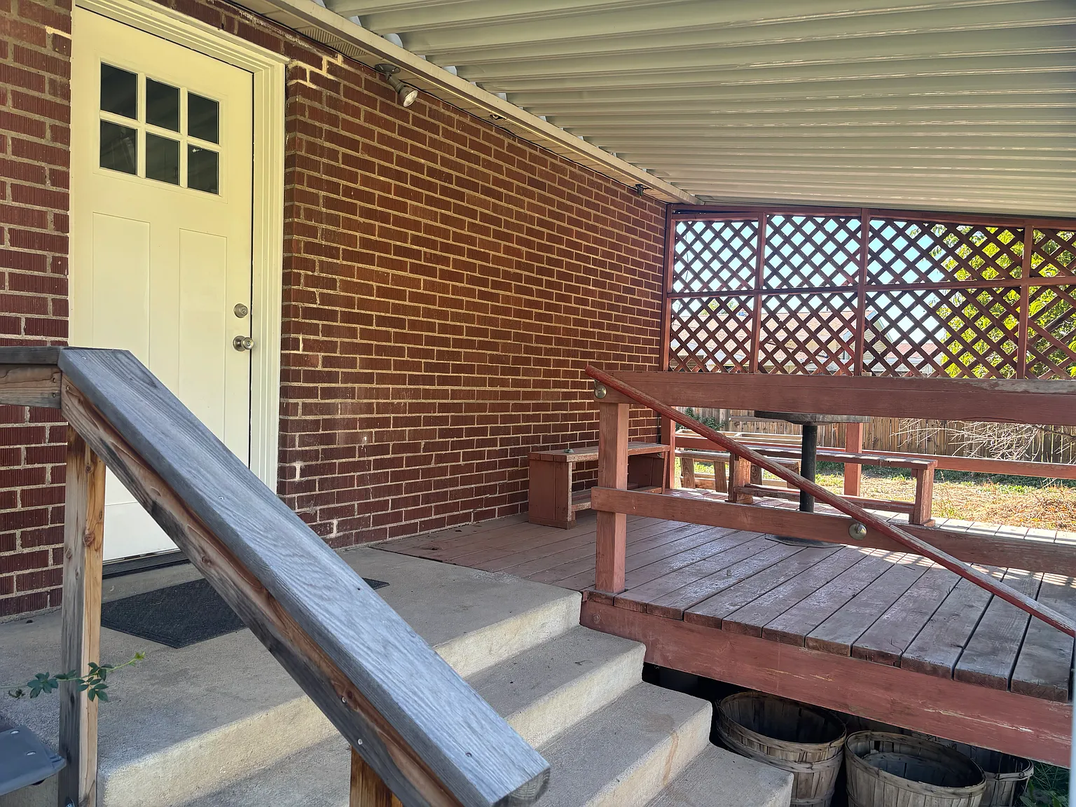 3 bed, 1100 sqft, $1,500 — Photo 3