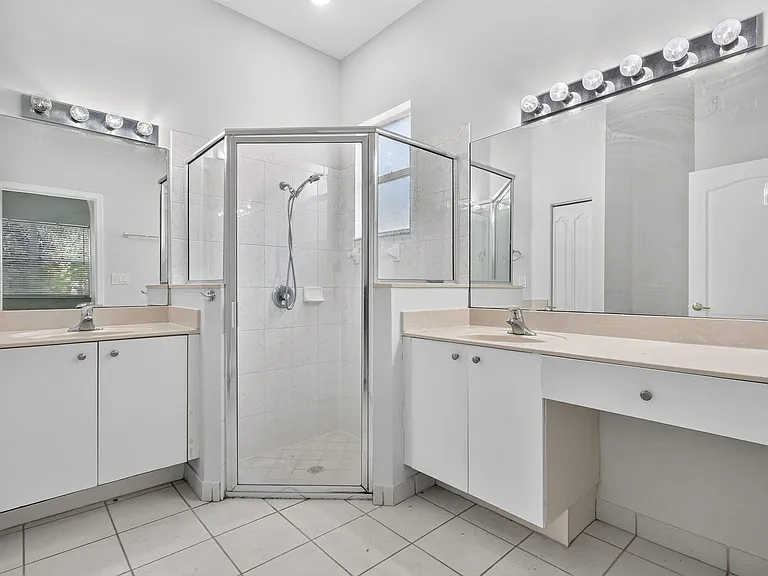 5614 Sunberry Cir — Photo 19