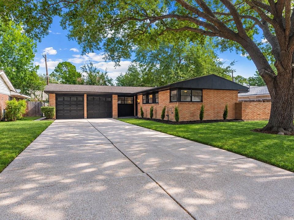 1st image of 2303 Willowby Dr