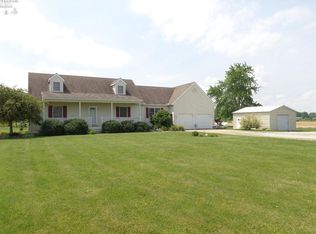 14214 Kneisel Rd, Vermilion, OH 44089