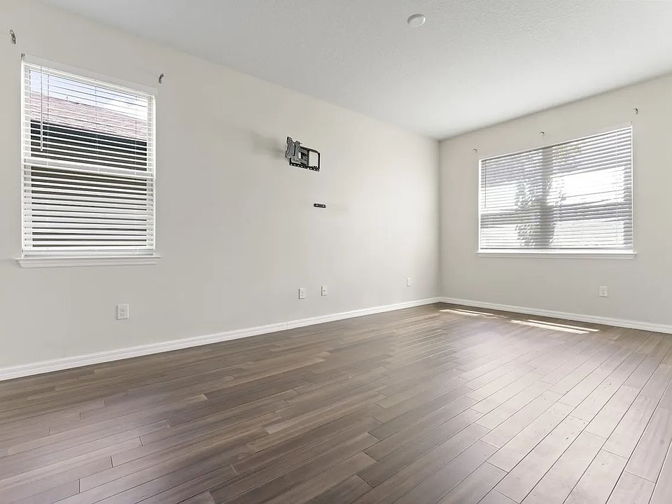 1st image of 10408 Scarlet Chase Dr