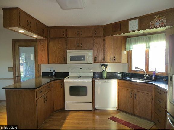 3rd image of 405 Freedom Dr