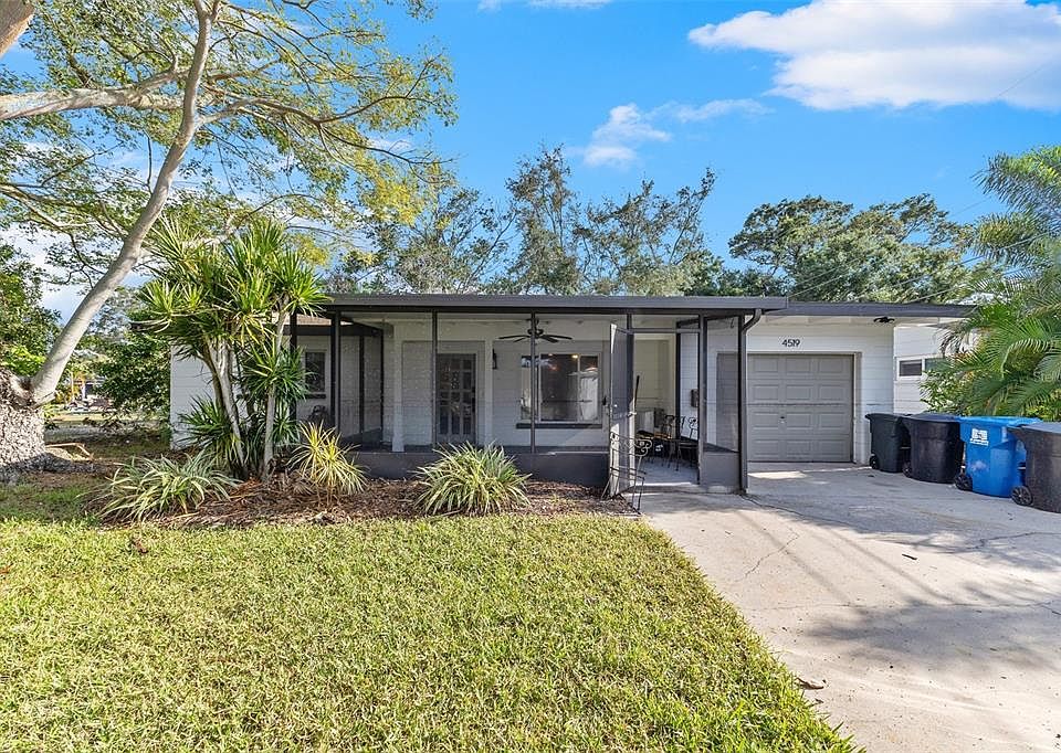 1st image of 4519 VENETIAN BOULEVARD NE