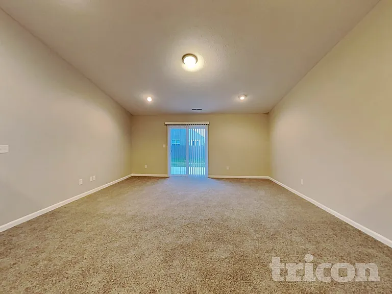 1263 Brookdale Ct — Photo 2