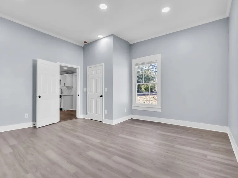 307 B St — Photo 14
