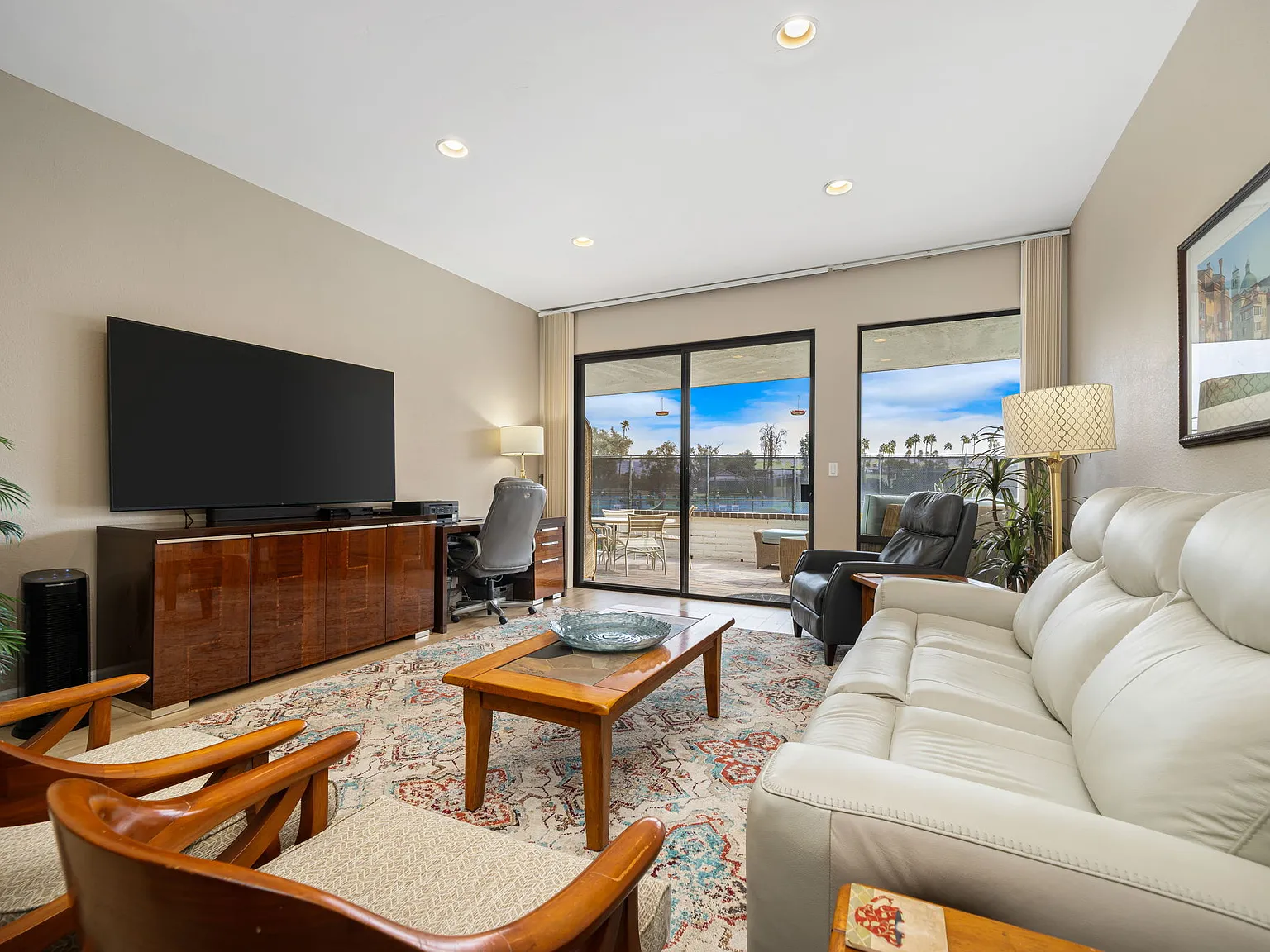 2 bed, 1270 sqft, $3,200 — Photo 4