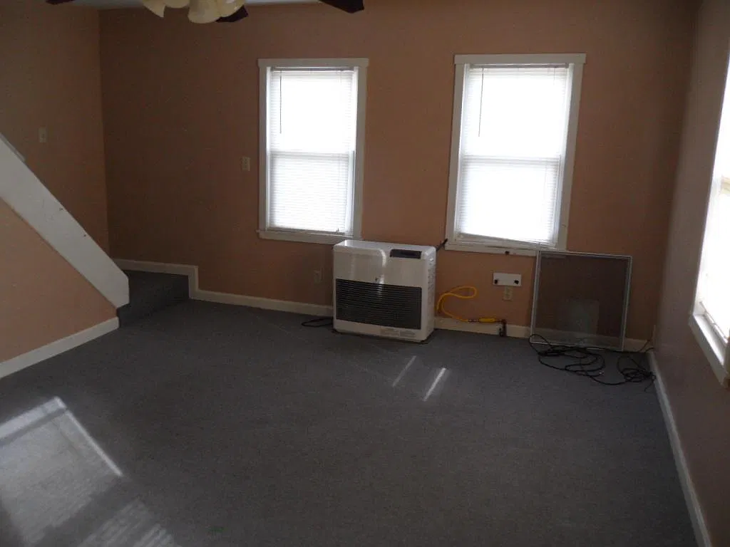 2 bed, 800 sqft, $1,200 — Photo 3
