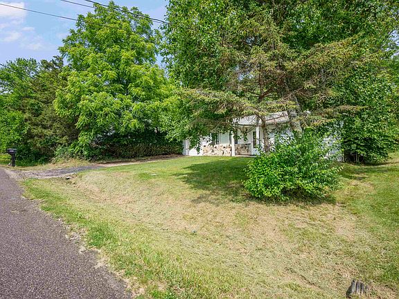 3rd image of 4422 N Carola Ct