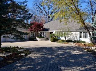 979 Walnut Ridge Ct, Frankfort, IL 60423