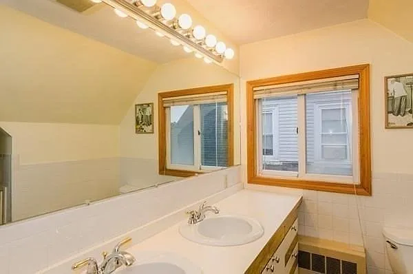 69 Coolidge Rd #2 — Photo 6