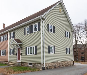 29 Mill St #B, Dracut, MA, 01826