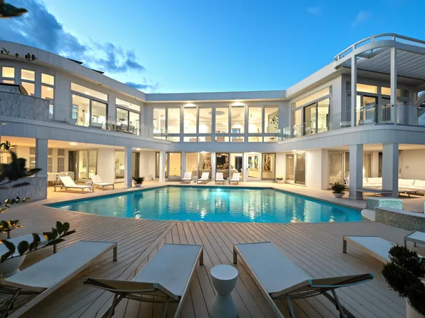 9 Mitchell Dunes Ln, Amagansett, NY 11930