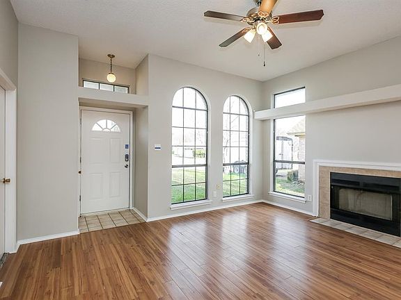 2nd image of 6517 Lakeside Dr