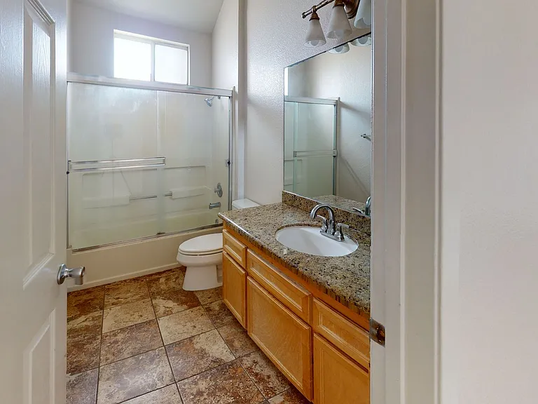 1202 Donax Ave #12 — Photo 5