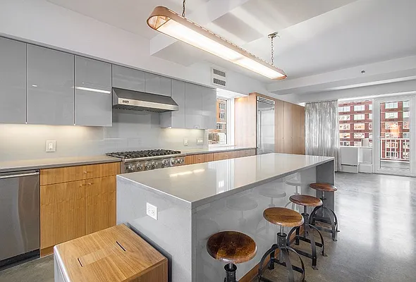 Rented by SR8 REALTY LLC | media 1