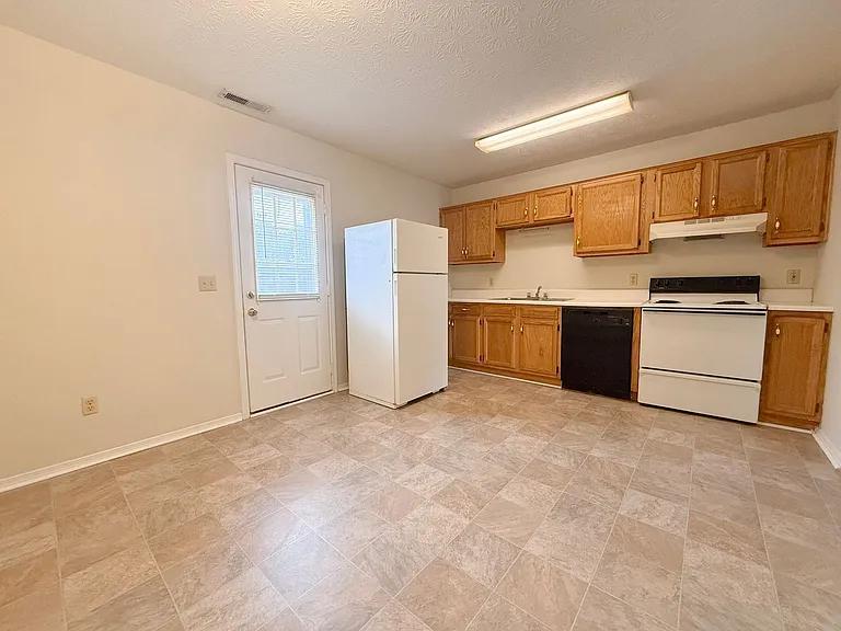 1310 Shipley Rd — Photo 10