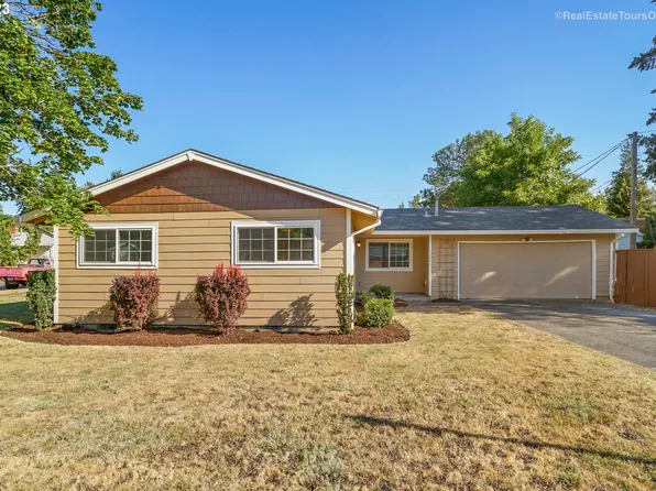 12895 SW Dale Cir, Beaverton, OR 97008