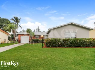 9749 Sandalfoot Blvd, Boca Raton, FL 33428