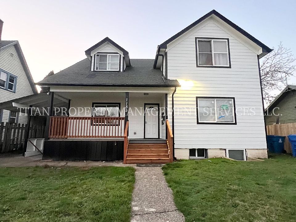 1st image of 1135 13th St NE #1