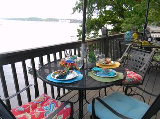 4213 Clinton Ave, Des Moines, IA 50310