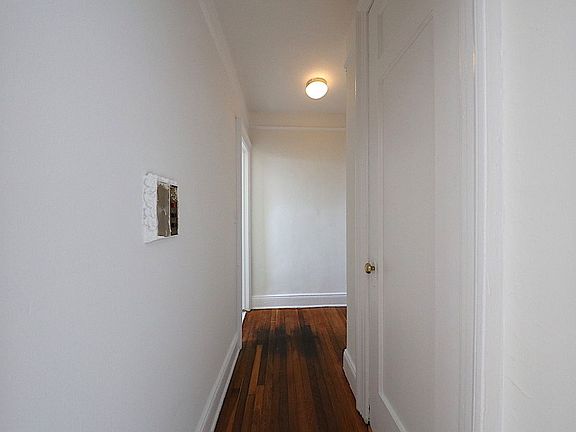 5th image of 30-56 30th St #6E