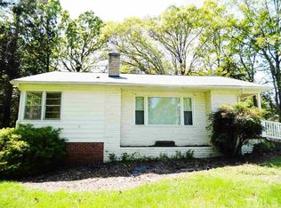 207 Tremont Dr, Burlington, NC 27215