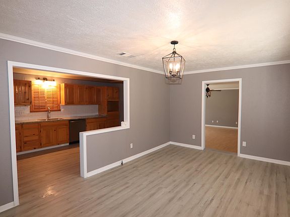 3rd image of 9807 Smith League Dr