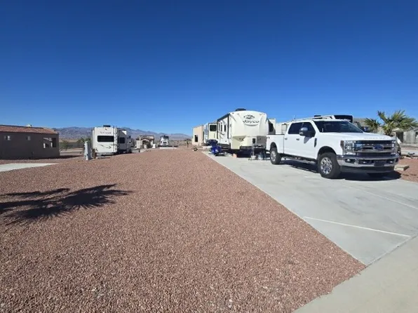 2345 Alamogordo Ln, Bullhead City, AZ 86442