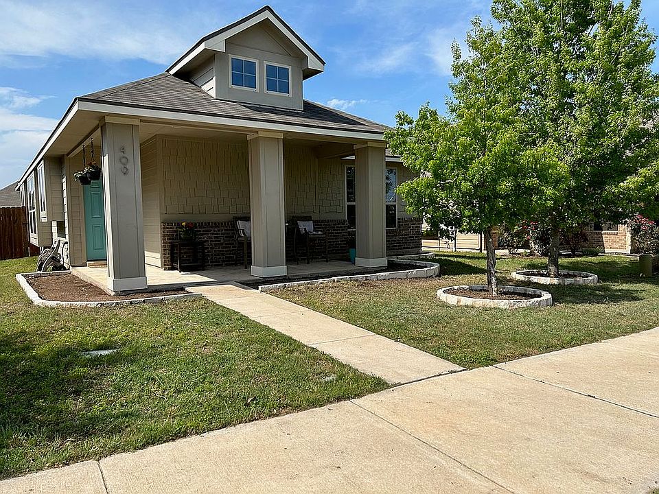 2nd image of 409 S Brook Dr