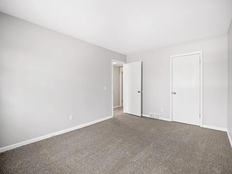 Grant Street Apartments — Photo 65
