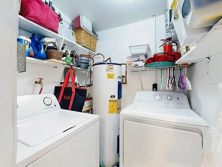 630 Olive St — Photo 21