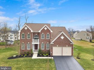 13 Ramsdell Ct, Round Hill, VA 20141