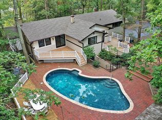 517 S Riverside Dr, Neptune, NJ 07753