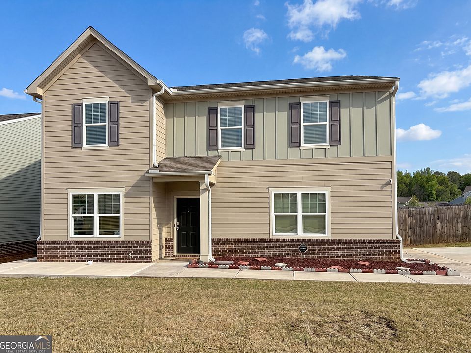 1st image of 15 Regal Ln