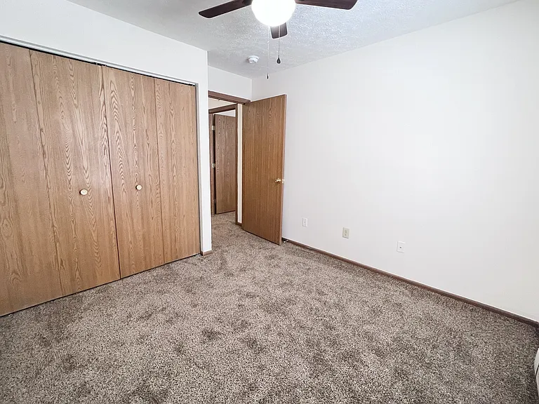 Wyndemere Apartments — Photo 70