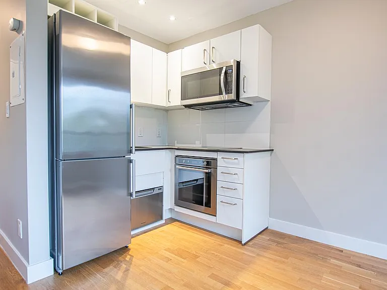 260 Gamble Ave #3 — Photo 8