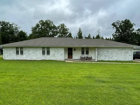 4633 Ridge Rd, Columbus, MS 39705