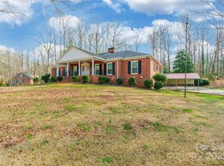 406 Forest Dr, York, SC 29745