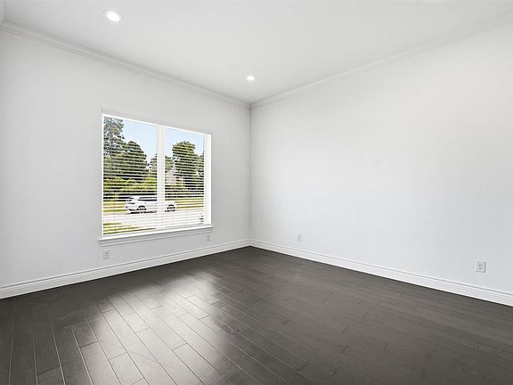 5th image of 14130 Aspen Woods Ct