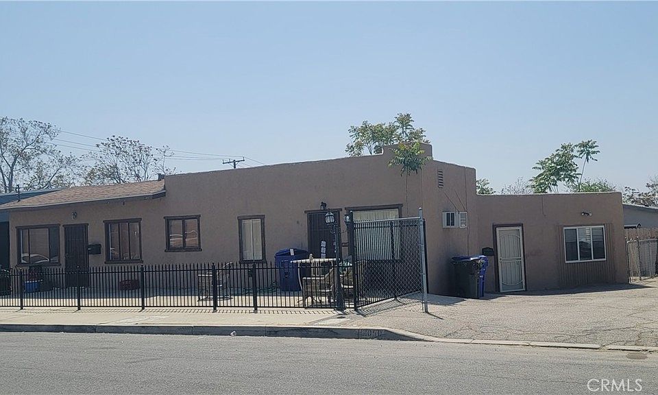 1st image of 12050 1st St
