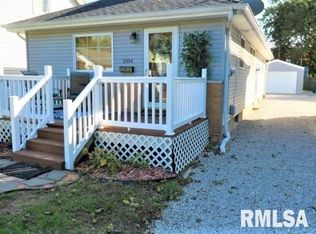 2104 W Ayres Ave, Peoria, IL