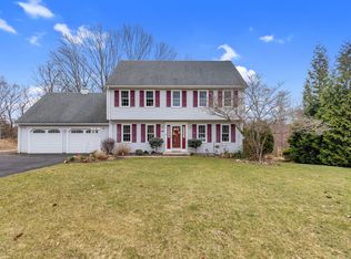 222 Pondview Ln, Bristol, CT 06010