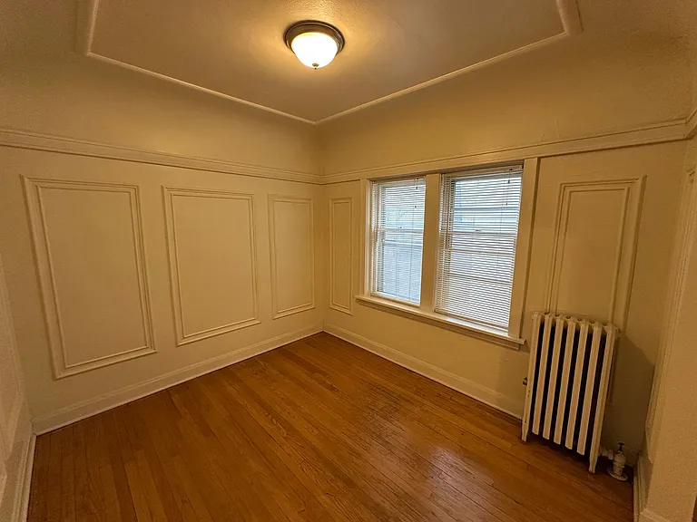 3825 N Oakland Ave — Photo 16