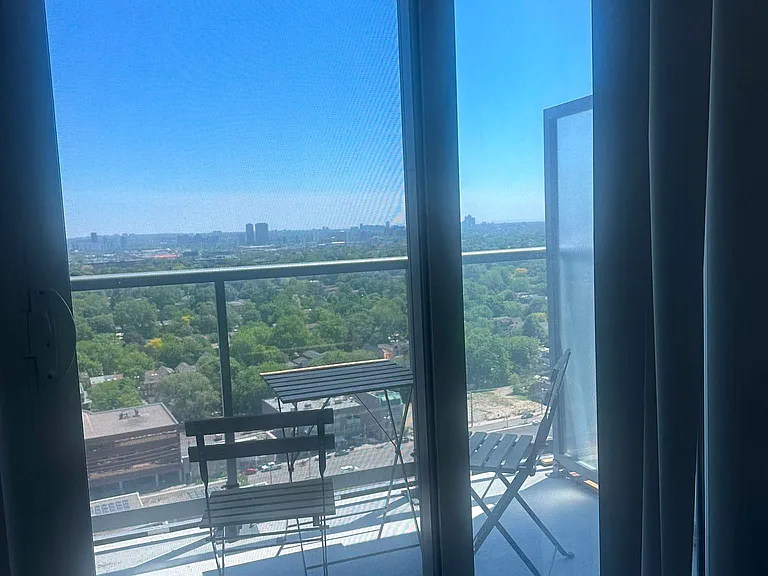 125 Redpath Ave #2411 — Photo 5