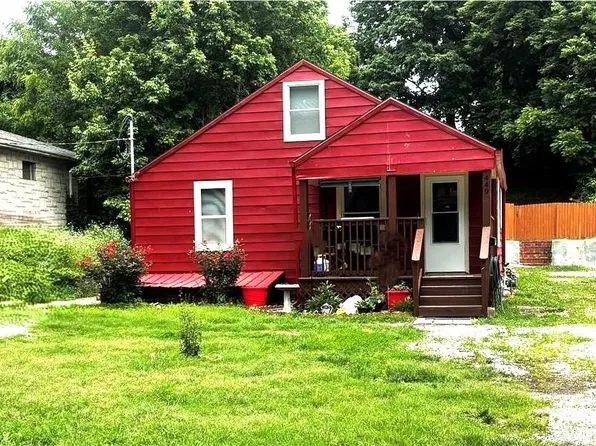 449 N 31st St, Kansas City, KS 66102