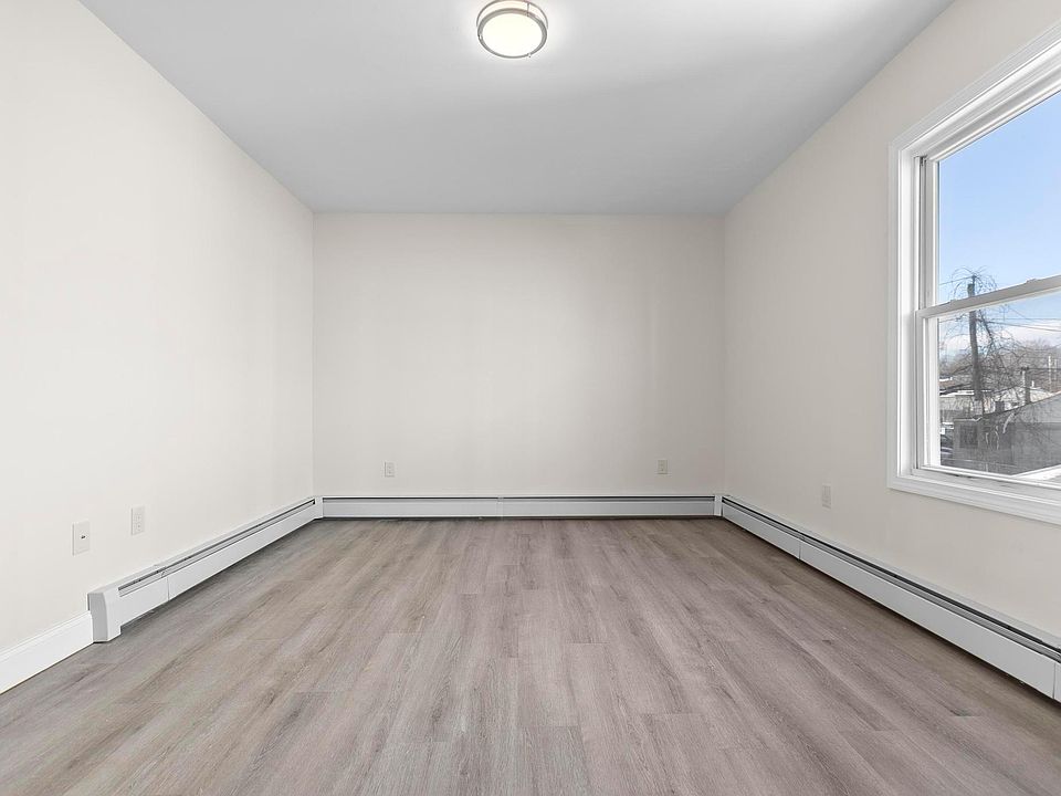 Master Bedroom with walking closet