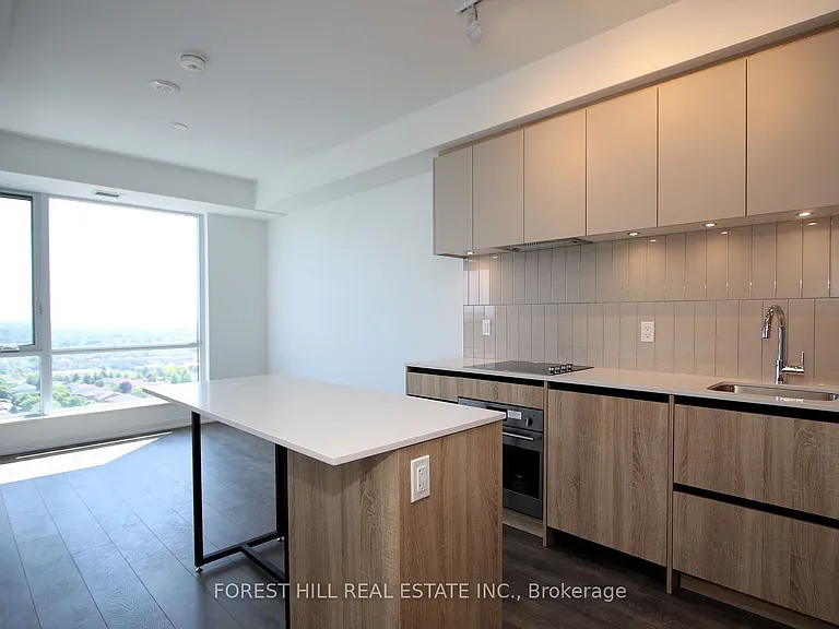 7950 Bathurst St #1706 — Photo 1