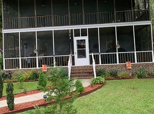 1070 Coffey St, Manning, SC 29102