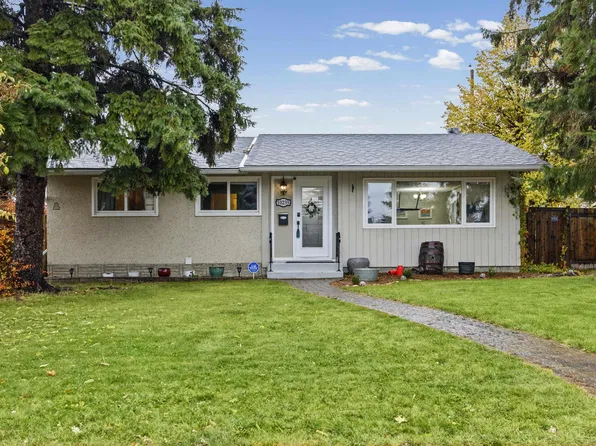 10235 Fulton Rd NW, Edmonton, AB T6A 3T5