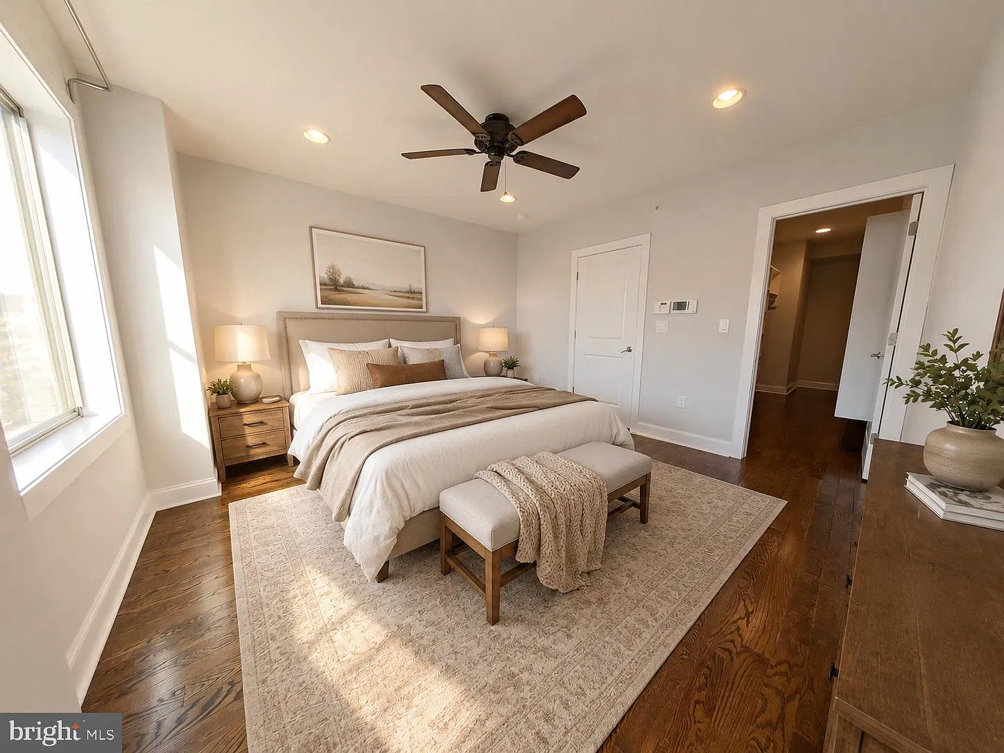 3 bed, 3.0 bath, 1656 sqft, $2,800 — Photo 4